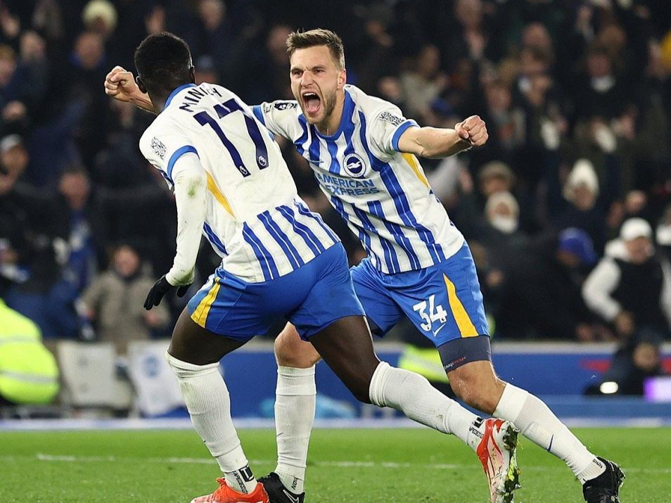 英超加时末段走向成谜，切尔西主帅复盘，目标明确，更衣室氛围转暖的简单介绍