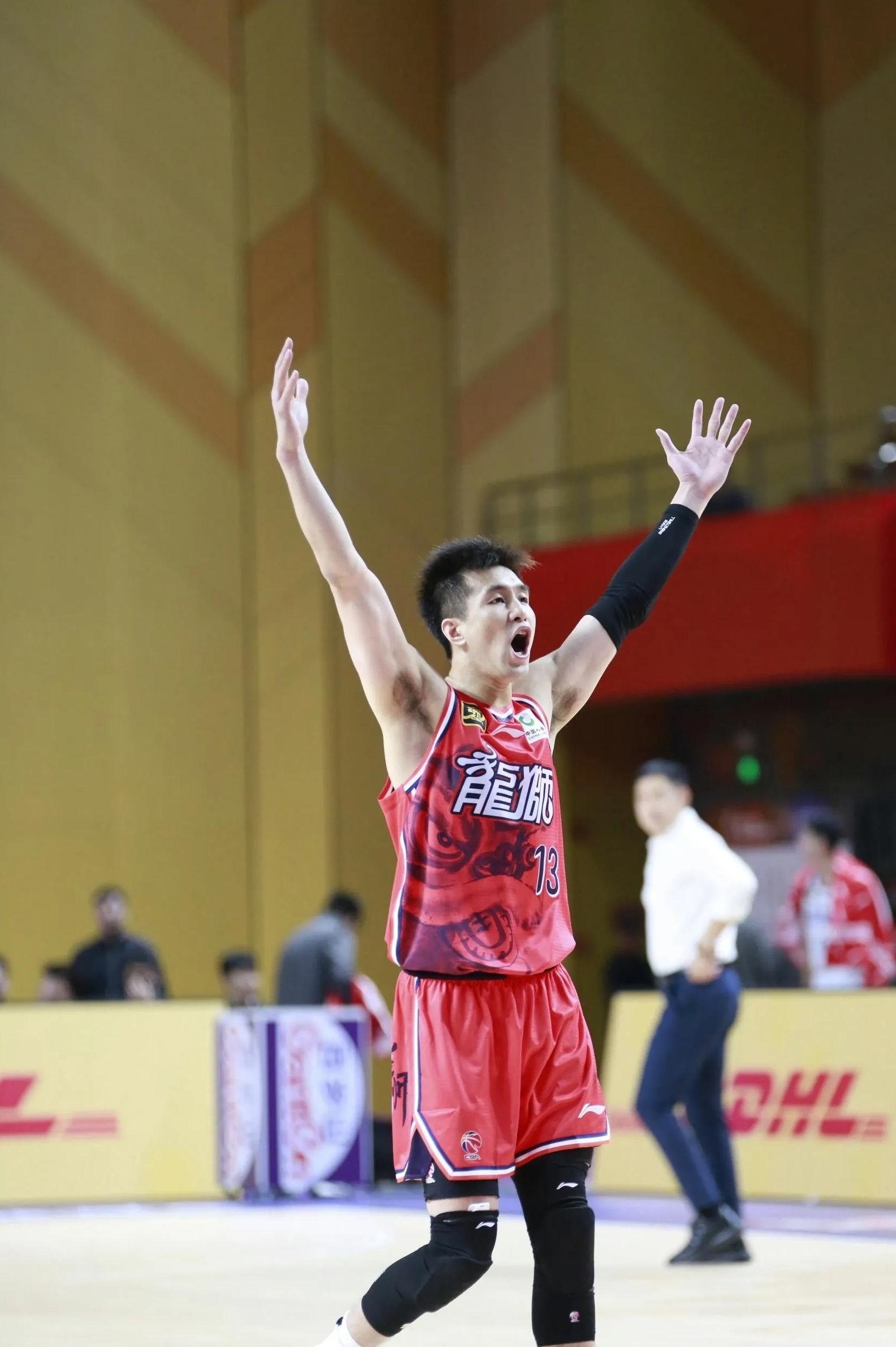 九游官网华盛顿奇才迎CBA常规赛关键赛,赛前豪取连胜,气氛紧张,训练强度明显提升的简单介绍